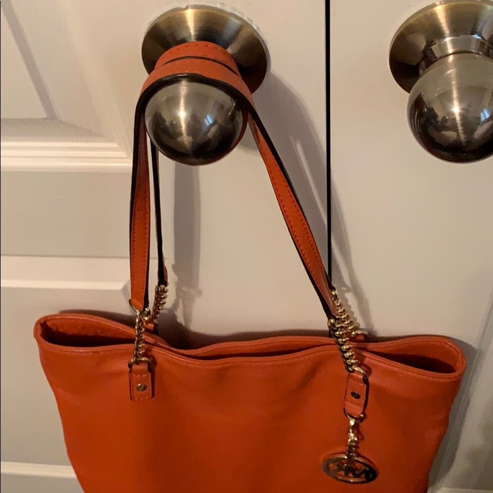 Beautiful michael kors purse - Picture 2 of 5